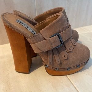 Steve Madden Clogs
